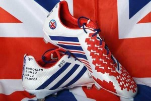 Beckham: Ses chaussures spéciales pour la der !