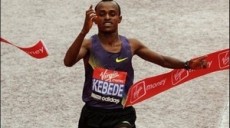 Kebede triomphe à Chicago