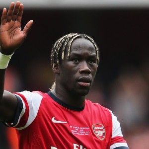hi-res-181536812-bacary-sagna-of-arsenal-celebrates-victory-after-the_crop_exact