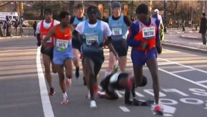 chute mo farah_semi marathon de new york 2014
