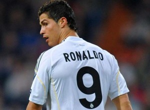 cristiano-ronaldo-prolonge-au-real-madrid