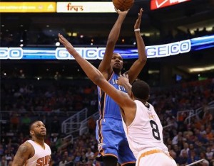 kevin durant bat le record de michael jordan_suns-thunder