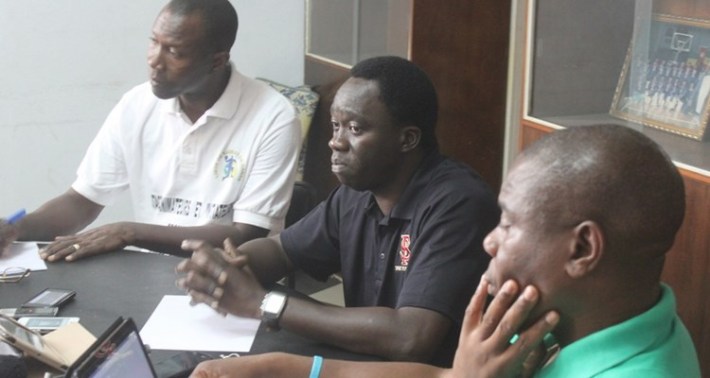 cheikh sarr et son staff (Copier)
