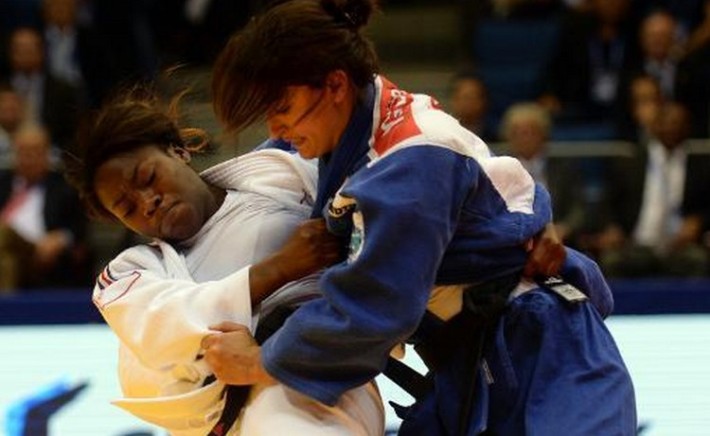 Clarisse Agbegnenou_franche championne du monde par équipe