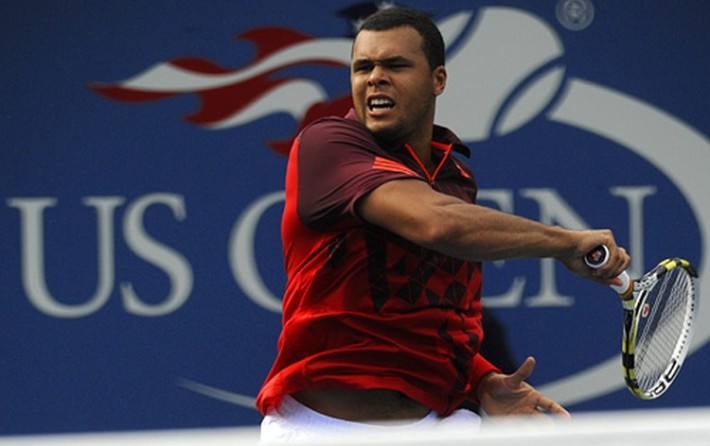 Jo-Wilfried Tsonga slams