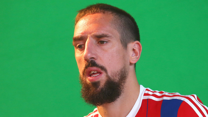 FC Bayern Muenchen Traditional Bavarian Dress Kitting Out