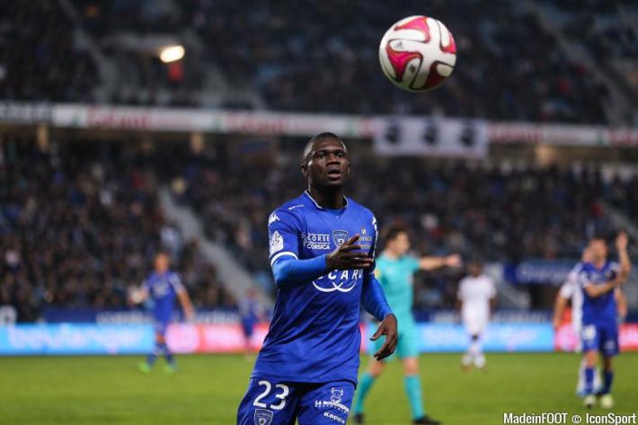 drissa-diakite-22-11-2014-bastia---lyon-14eme-journee-de-ligue-1---20141124093416-6528