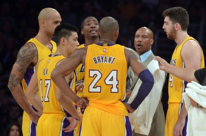 Lakers_kelly_byron scott_sacre_bryant_lin_davis