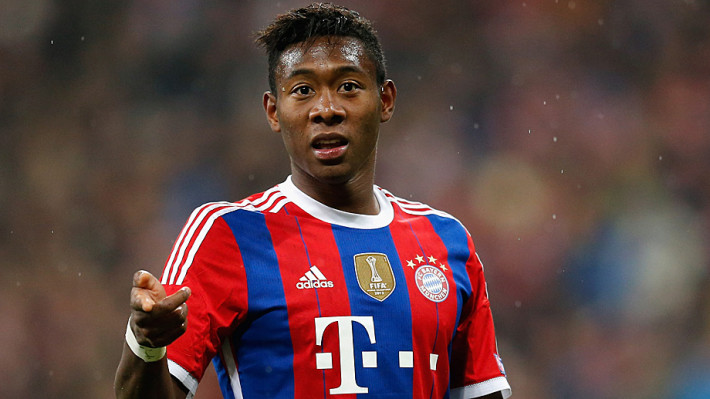 fcb-alaba-zeigt