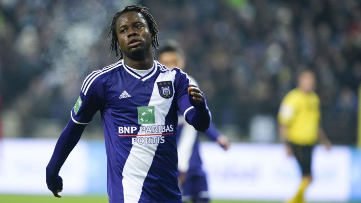 20150121 - BRUSSELS, BELGIUM: Anderlecht's Nathan Kabasele looks dejected during a soccer game between RSC Anderlecht and SV Zulte Waregem, the return match in the 1/4th final of the Cofidis Cup, Wednesday 21 January 2015 in Brussels. Anderlecht won the first leg 0-3. BELGA PHOTO LAURIE DIEFFEMBACQ