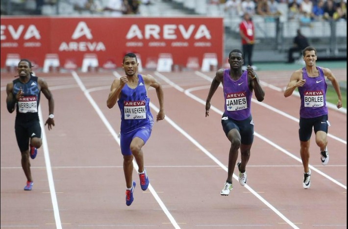 Wayde Van Niekerk premier africain sous le 44 s au 400m