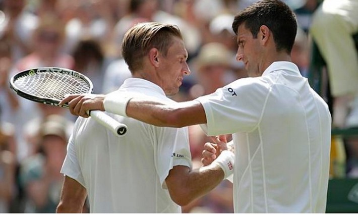 novak djokovic accolade avec jarkko nieminen