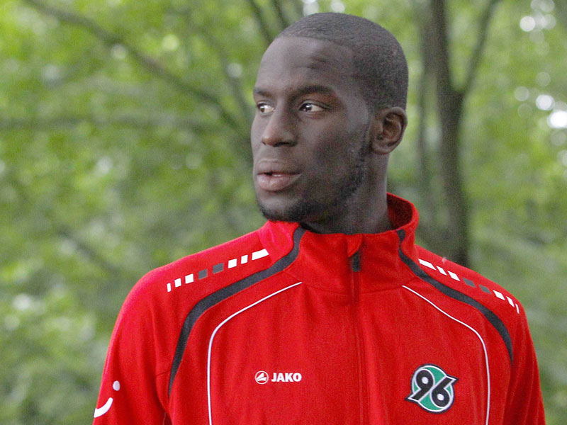 Hanovre 96 Salif San jusqu en 2022 Africa Top Sports Hanovre 96 Salif San jusqu en 2022 Africa Top Sports