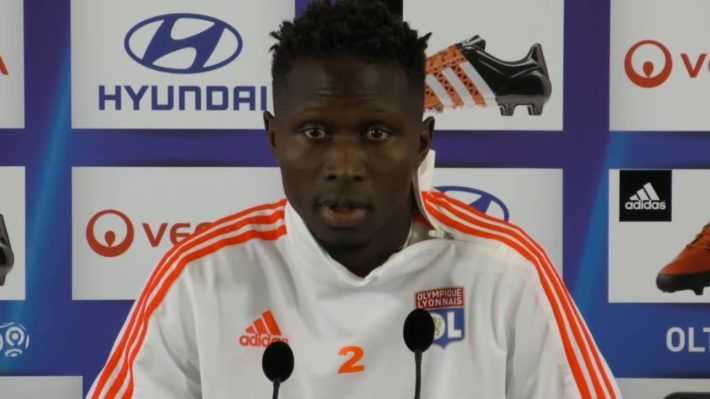 Lyon-Mapou Yanga Mbiwa