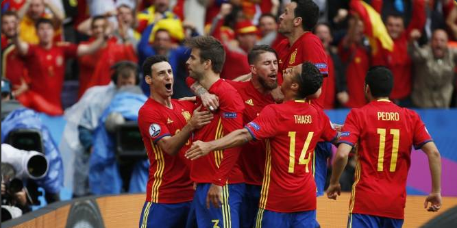 Uefa Euro 2016 L Espagne L Emporte Contre La Republique Tcheque