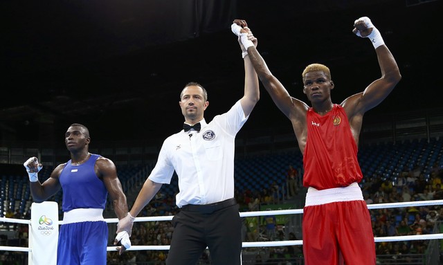 2016 Rio Olympics - Boxing - Preliminary - Men's Middle (75kg) Round of 32 Bout 70 - Riocentro - Pavilion 6 - Rio de Janeiro, Brazil - 09/08/2016. Dieudonne Wilfred Seyi Ntsengue (CMR) of Cameroon celebrates after winning his bout against Jorge Vivas Palacios (COL) of Colombia. REUTERS/Peter Cziborra FOR EDITORIAL USE ONLY. NOT FOR SALE FOR MARKETING OR ADVERTISING CAMPAIGNS.
