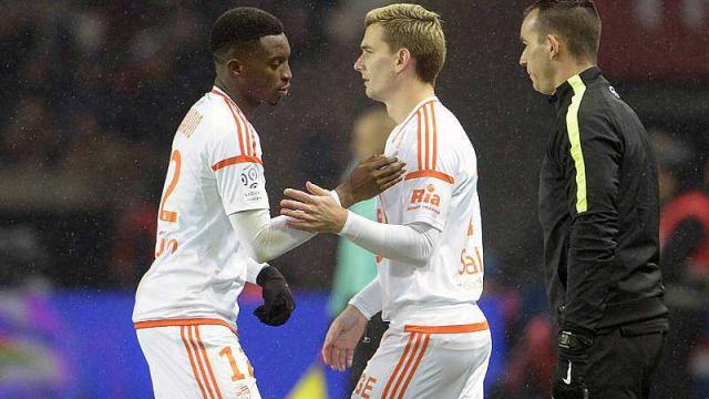 ligue-1-fc-lorient-moukandjo-jette-l-eponge