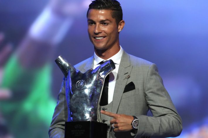 cr77