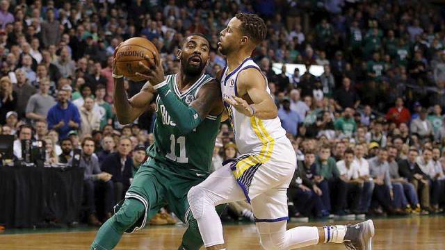 nba-boston-enchaine-une-14e-victoire-de-suite-et-renverse-golden-state