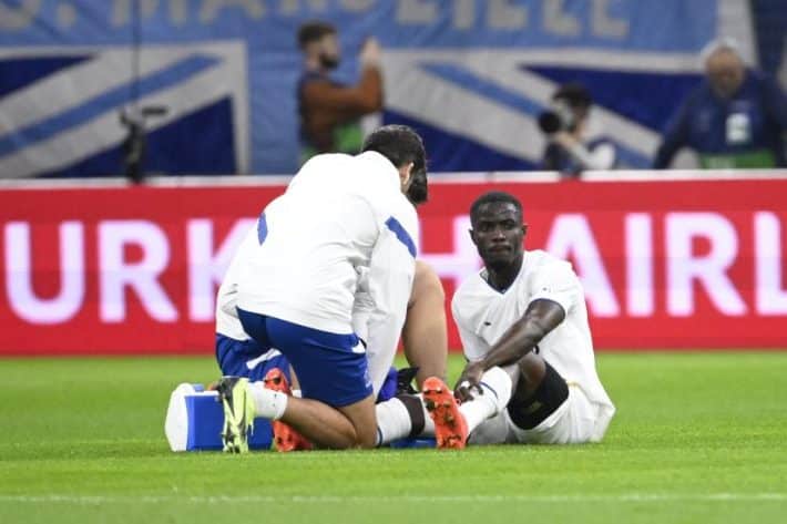 Eric Bailly (Besiktas) sort prématurément contre Bodø/Glimt