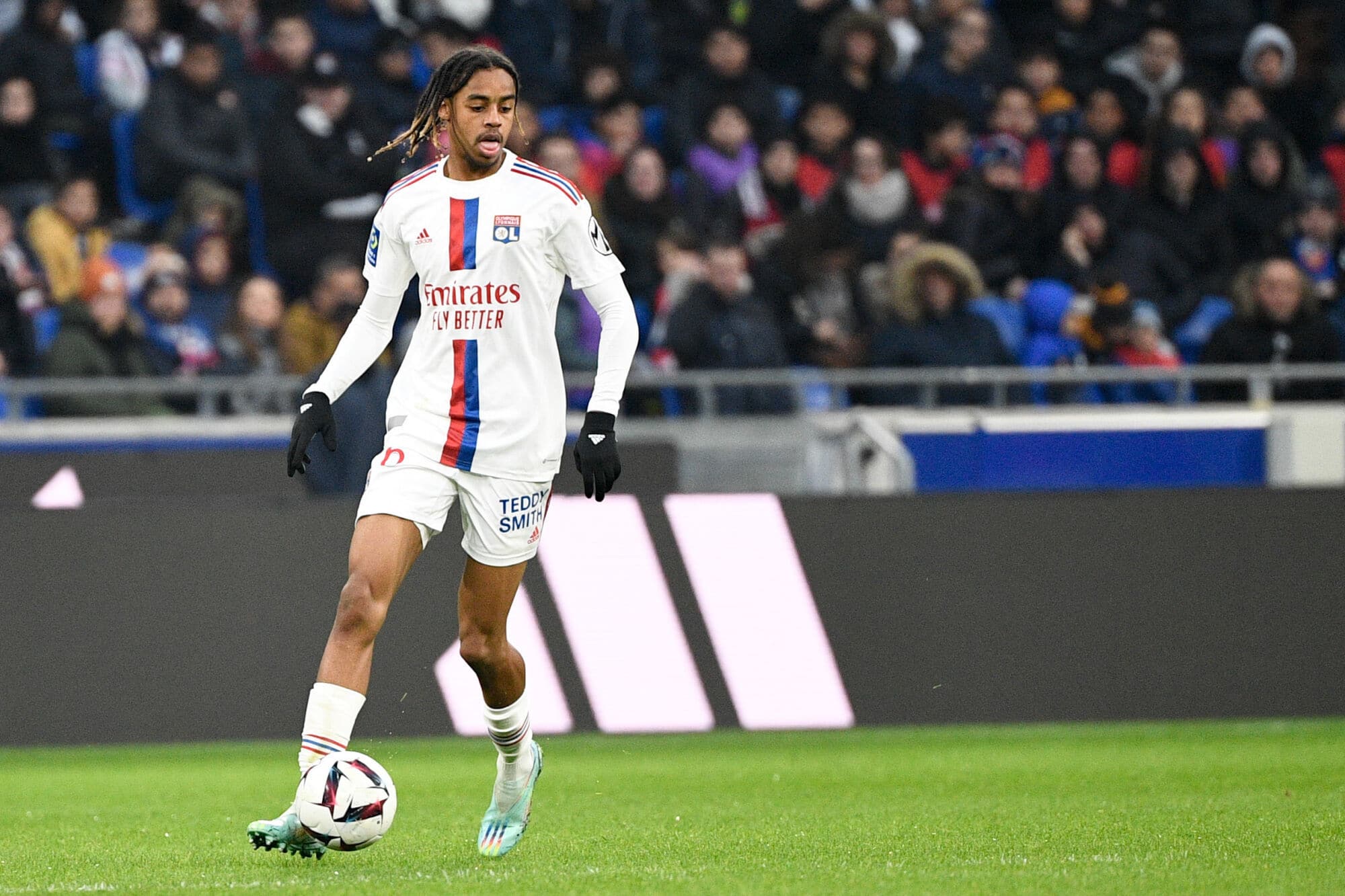 Bradley Barcola Le FrancoTogolais encore décisif avec l’OL (vidéo)