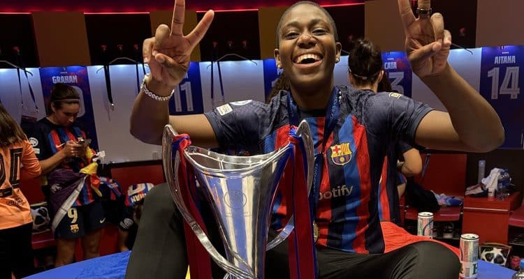Asisat Oshoala réalise un triplé cette saison avec sa deuxième LDC féminine