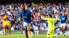 Abdallah Sima ouvre son compteur de but chez les Rangers