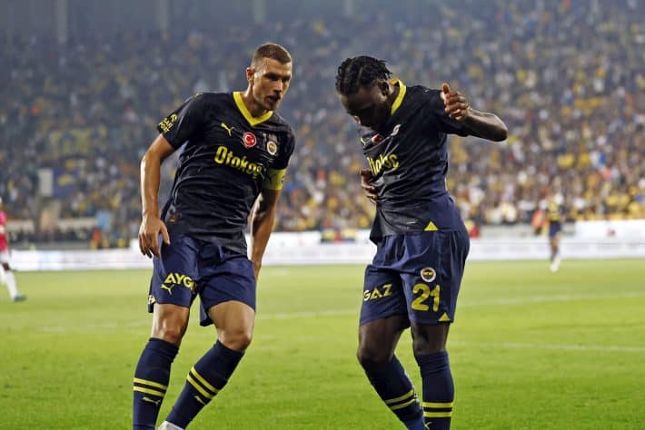 Bright Osayi-Samuel porte Fenerbahçe contre Ankaragucu