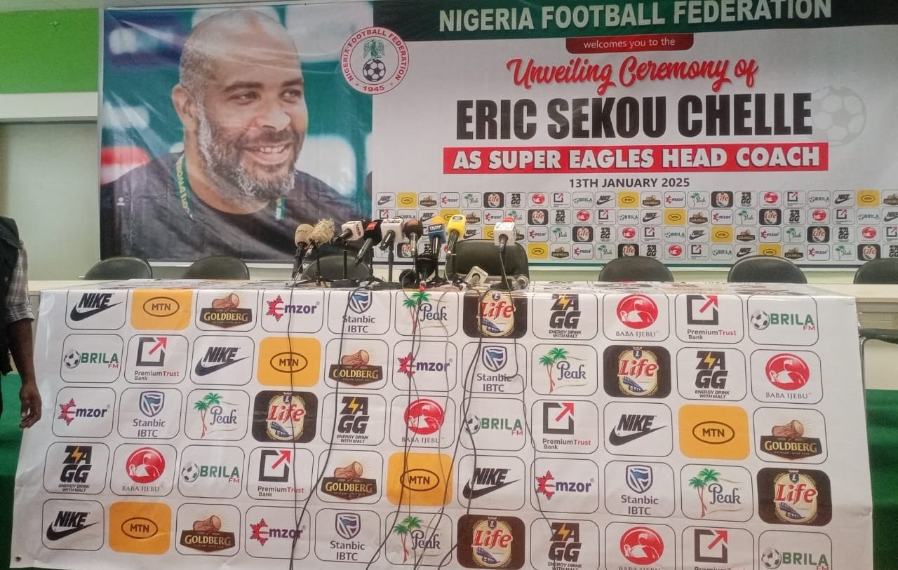 Nigeria : Éric Chelle prend fonction officiellement (Vidéo)