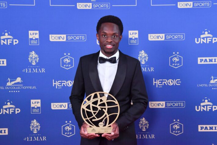 Auteur d'une saison convaincante avec l'ESTAC Troyes ( 9 buts et 6 passes décisives); Saïd Rafiki est très courtisé.