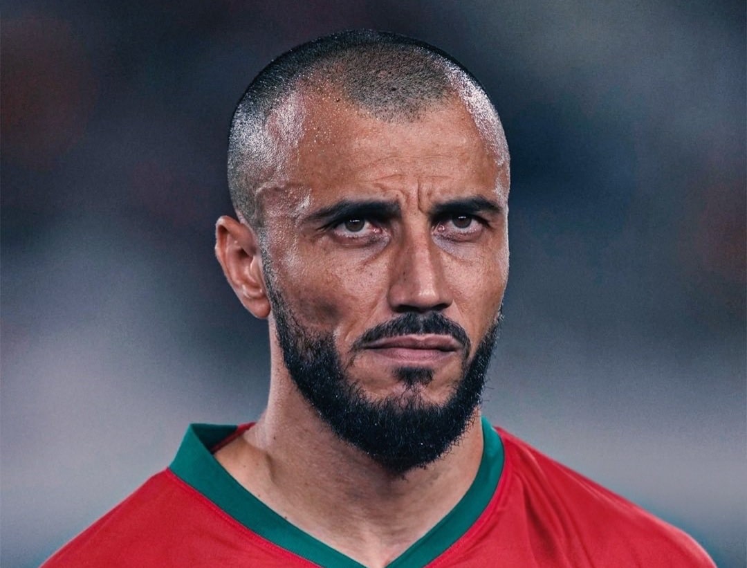 CAN 2025 Maroc – Comores : Romain Saïss sort sur blessure (Match en cours)