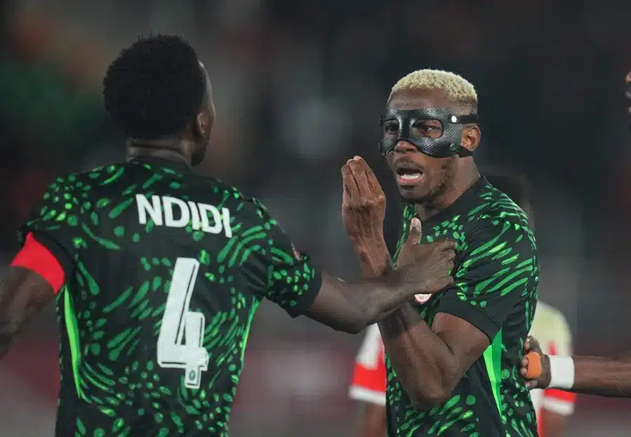 CAN 2025 : Victor Osimhen nomme le plus grand attaquant de l’histoire du Nigeria