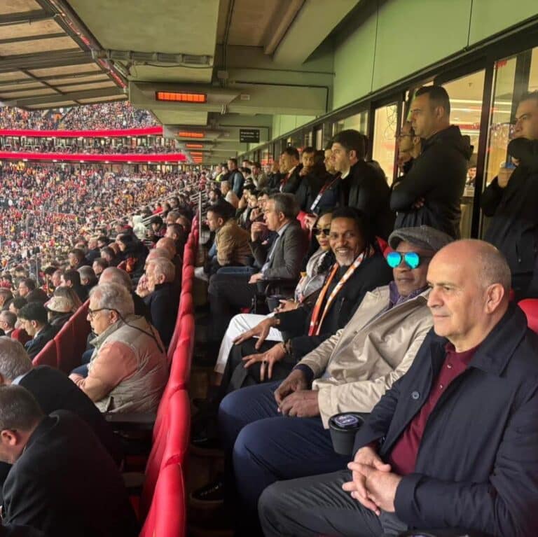 Rigobert Song reappears in a stadium in Turkey